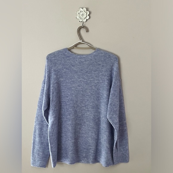 Women’s ONLY Camilla V-Neck Ribbed Sweater Pullover - Picture 4 of 9